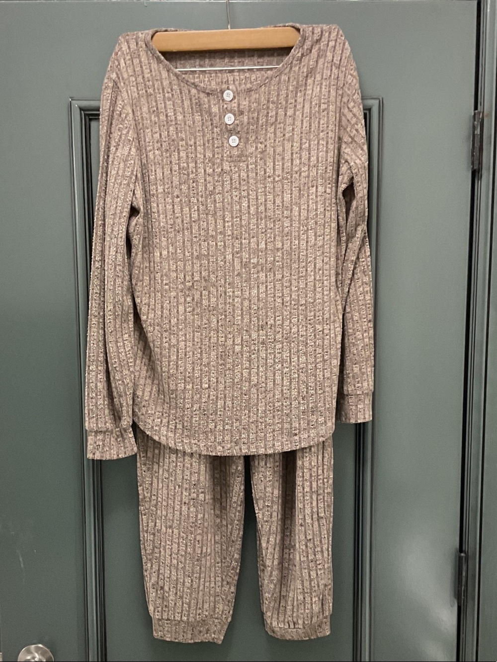 Women’s Ribbed soft knit pajamas/loungewear with long sleeves-L